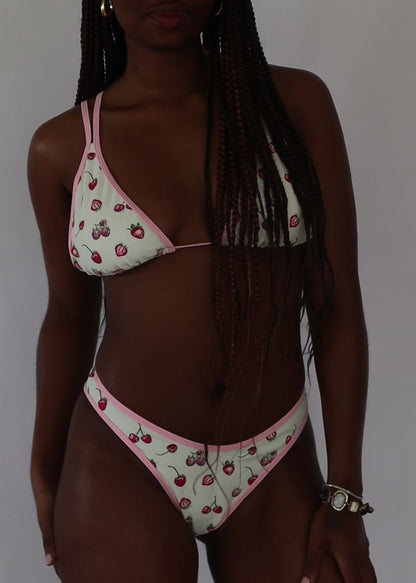 Twin strap triangle top - Berries & Cream